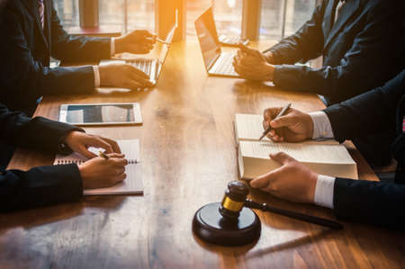 Fecfo - Illustration de Guide de la branche des avocats salariés